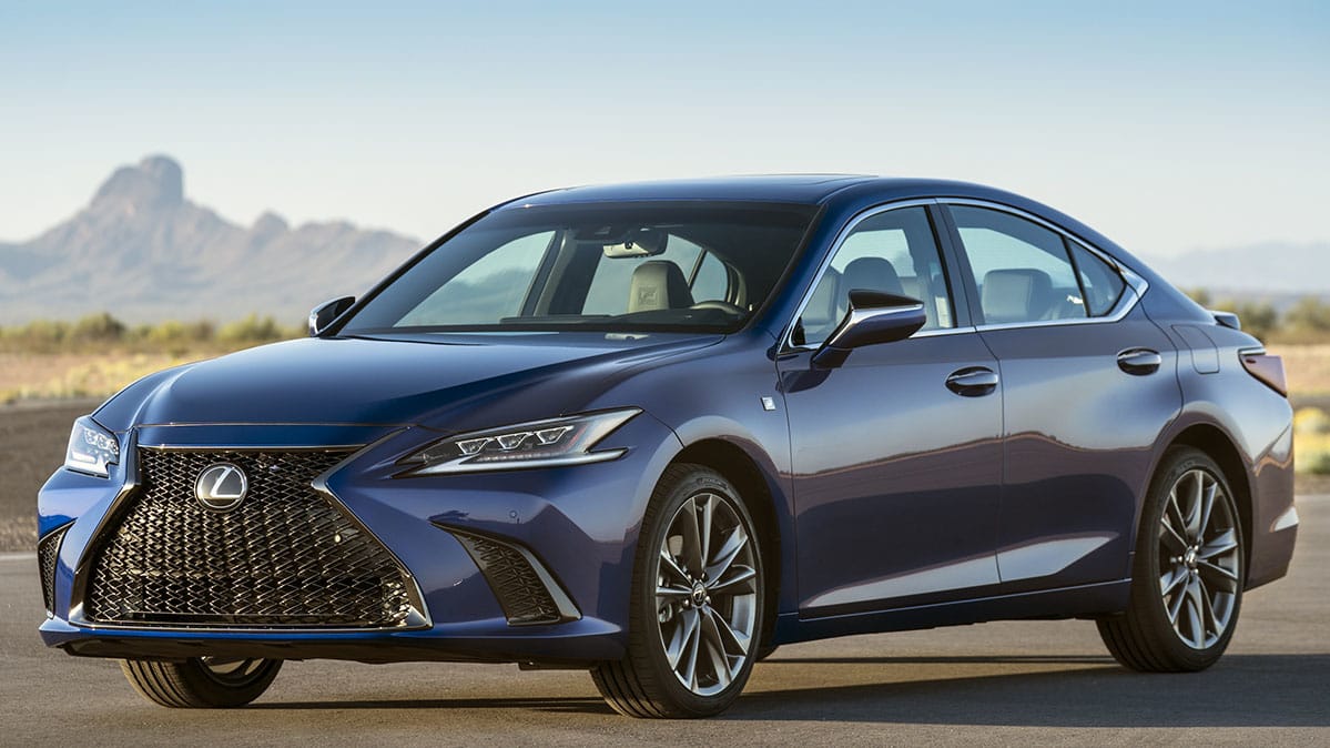 Lexus 2019 года